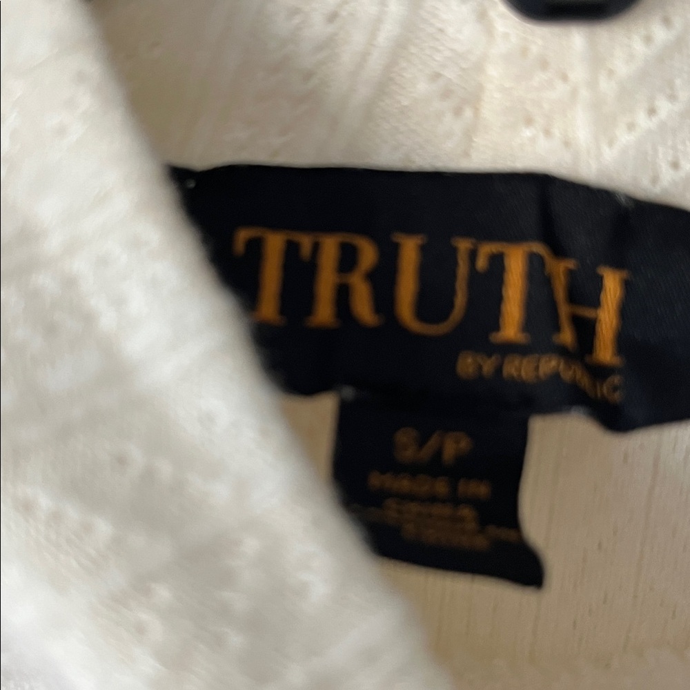 Truth Cream Ribbed Sweater - Picture 2 of 4